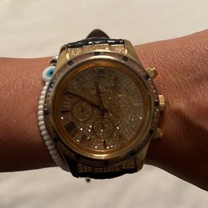 Like new watch with gorgeous gold face!